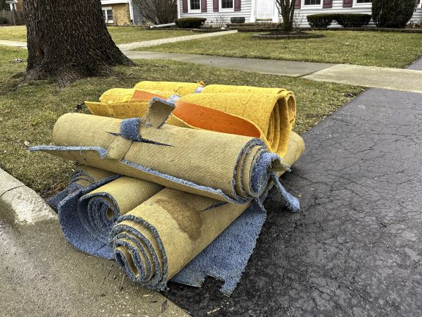 Carpet Haul Away Service in Saratoga Springs